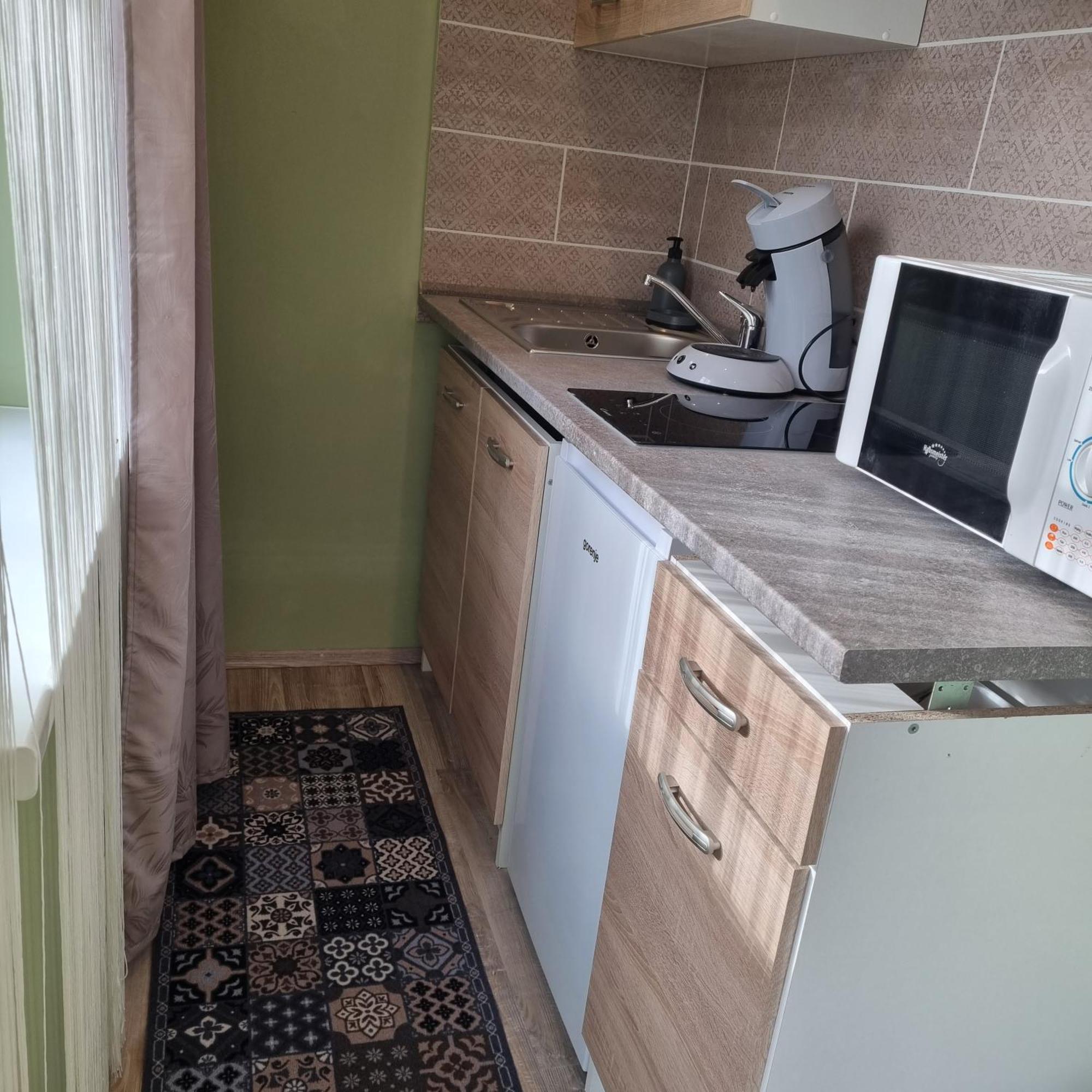 Belvarosi Pihenohaz Bekescsaba Buitenkant foto